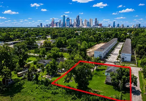 406 W Donovan St, Houston, TX 77091
