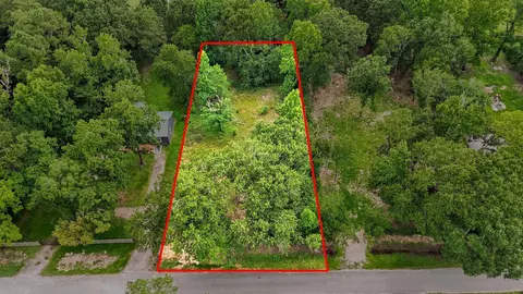 10924 L And M Rd, Montgomery, TX 77316
