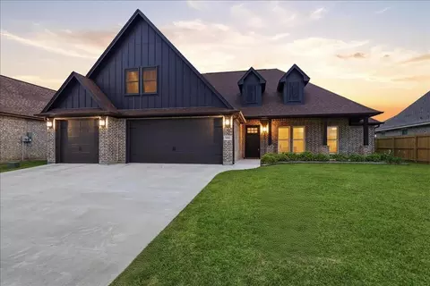 9205 Chicory St, Beaumont, TX 77713