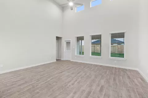 Living - 3015 Boulder Ridge Dr, Rosenberg, TX 77471 photo 3 of 4