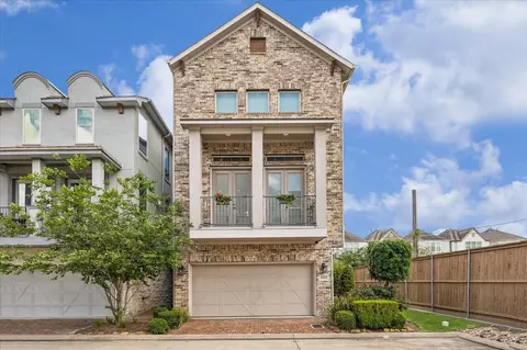 1702 Oak Leaf Pass Dr, Houston, TX 77055