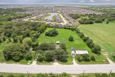 6418 Masters Rd, Manvel, TX 77578