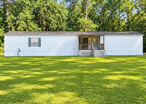 6450 Holland Rd, Kountze, TX 77625