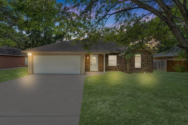 1002 Shell Ave, Cleveland, TX 77327