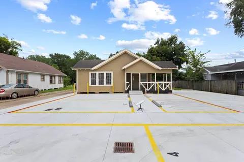 1117 Marion St, Port Neches, TX 77651