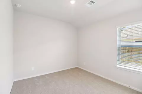 Bedroom - 16281 Parish Pointe Ct, Conroe, TX 77302 photo 5 of 10