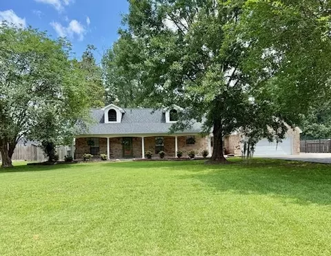 1000 Hickory Trl, Orange, TX 77632