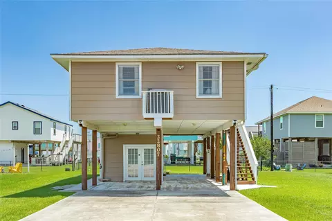 22807 Camino St, Galveston, TX 77554