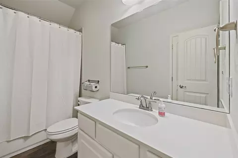 Bath - 301 Double Eagle Ranch Dr, Cedar Creek, TX 78612 photo 1 of 6