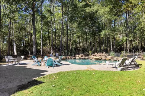 Exterior - 13322 Stonecrest Ln, Conroe, TX 77302 photo 2 of 17