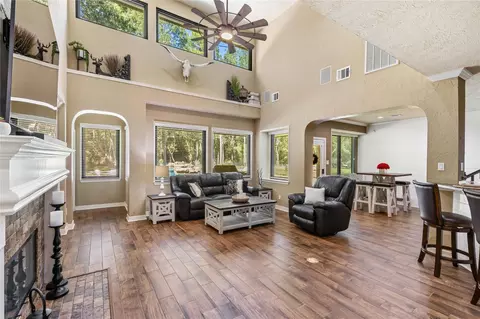 Living - 13322 Stonecrest Ln, Conroe, TX 77302 photo 1 of 5