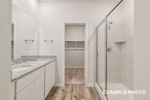 Bath - 229 E Canopy Crossing Cir, Conroe, TX 77301 photo 1 of 2