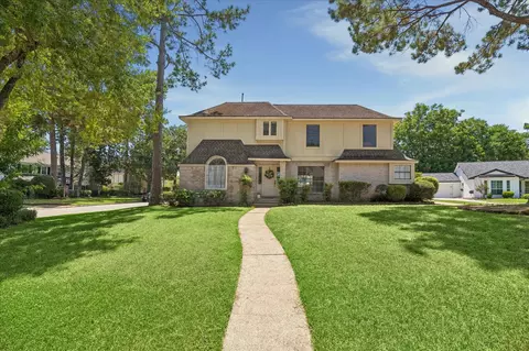 5410 Red Cliff Dr, Kingwood, TX 77345