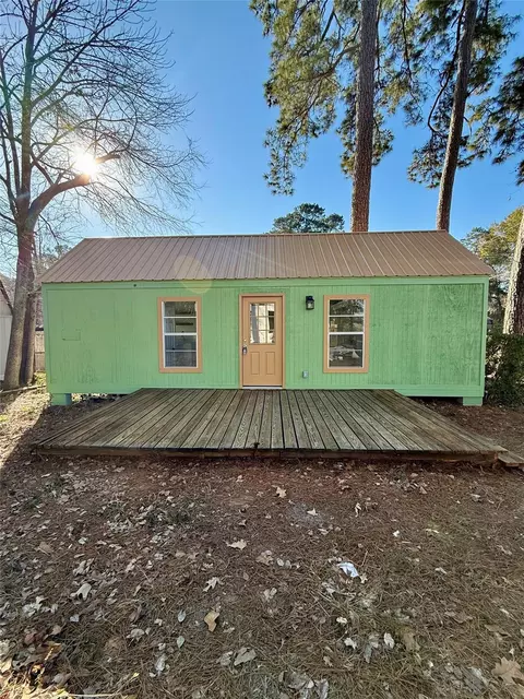 465 Impala Dr, Onalaska, TX 77360