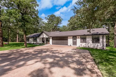 Exterior - 172 Overland Trl, Trinity, TX 75862 photo 2 of 10