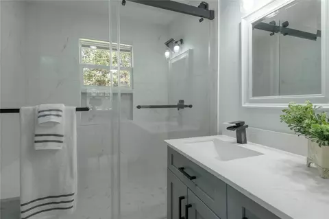 Bath - 172 Overland Trl, Trinity, TX 75862 photo 1 of 5