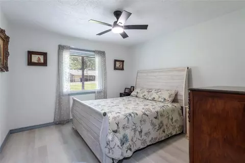 Bedroom - 172 Overland Trl, Trinity, TX 75862 photo 3 of 7