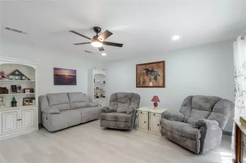Living - 172 Overland Trl, Trinity, TX 75862 photo 1 of 2