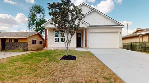 5119 Selinsky Rd, Houston, TX 77048