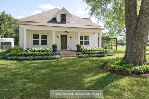 210 W Crescent Dr, Trinity, TX 75862