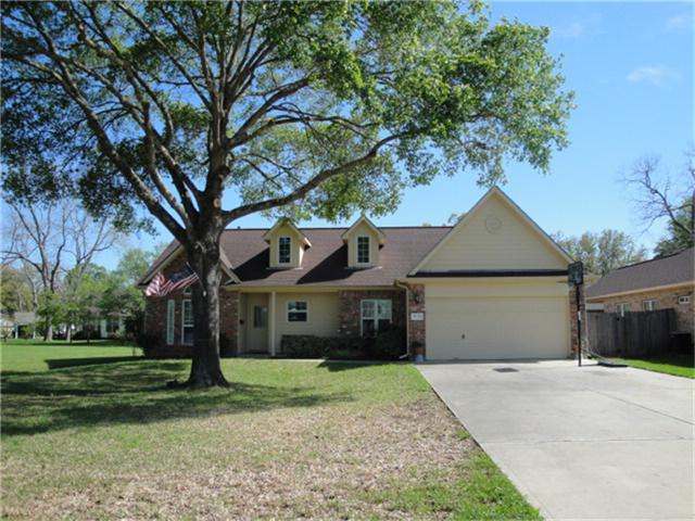 730 Second St, Sealy, TX 77474 photo 1