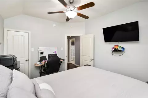 Bedroom - 652 Maple Point Dr E, Conroe, TX 77301 photo 2 of 6