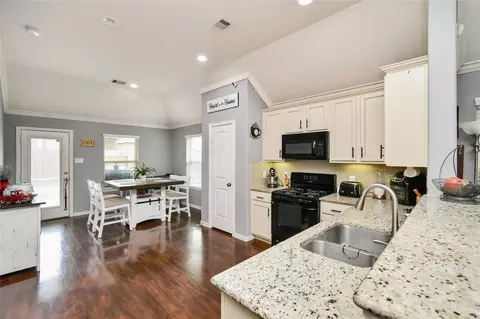 Other - 652 Maple Point Dr E, Conroe, TX 77301 photo 4 of 8