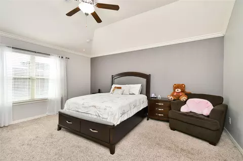 Bedroom - 652 Maple Point Dr E, Conroe, TX 77301 photo 6 of 6