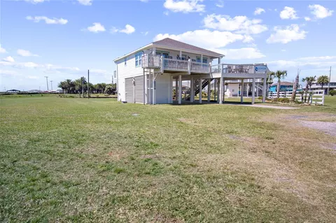 2371 Sandman, Crystal Beach, TX 77650