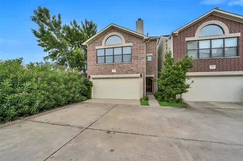 650 Westcross St #70, Houston, TX 77018