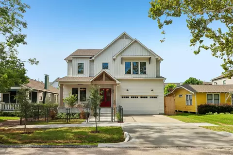 826 Ralfallen St, Houston, TX 77008