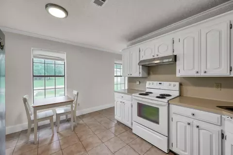 Kitchen - 117 Brookside Dr, Trinity, TX 75862 photo 4 of 4
