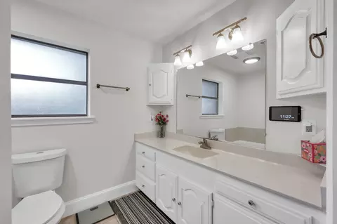 Bath - 117 Brookside Dr, Trinity, TX 75862 photo 1 of 3