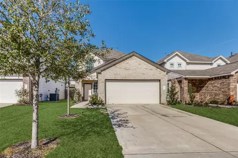 3633 Cub Dr, Conroe, TX 77301