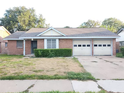2202 Cherrybrook Ln, Pasadena, TX 77502