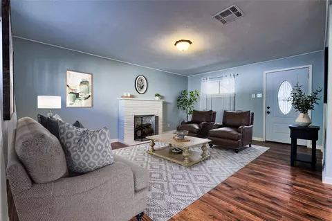 5907 Nancy Ann St, Houston, TX 77009