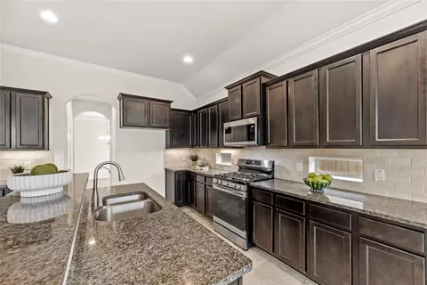 5205 Rainy Garden Ct, Rosharon, TX 77583