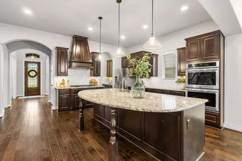 Kitchen - 915 Holly Chapple Dr, Conroe, TX 77384 photo 1 of 4