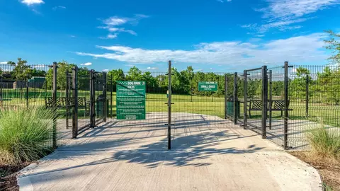 View/Area - 915 Holly Chapple Dr, Conroe, TX 77384 photo 6 of 6