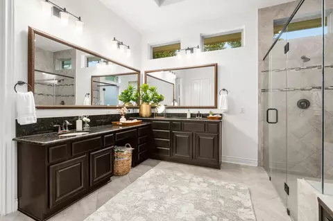 Bath - 915 Holly Chapple Dr, Conroe, TX 77384 photo 1 of 4
