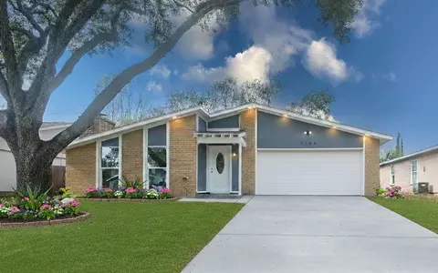 7206 La Granada Dr, Houston, TX 77083