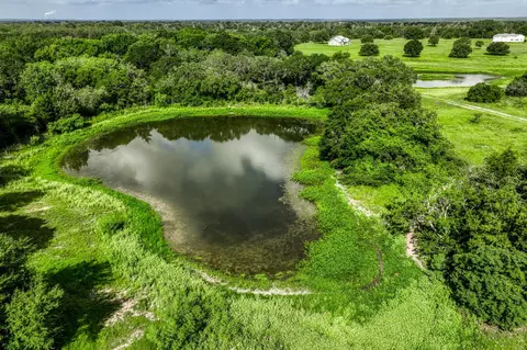 2 South Nassau Road, Round Top, TX 78954