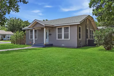 1701 N East St, Victoria, TX 77901