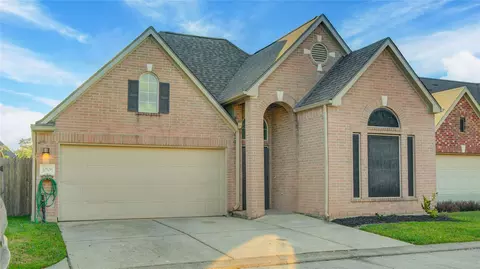 10506 Pleasant Villas Ln, Houston, TX 77075