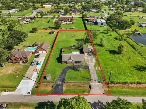 13808 Carolyn St, Santa Fe, TX 77517