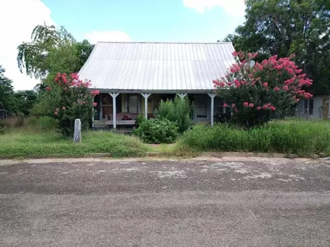 509 Saunders St, Gatesville, TX 76528
