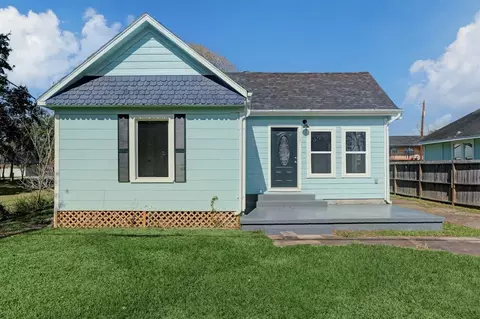 517 E Mulberry St, Angleton, TX 77515 photo 1