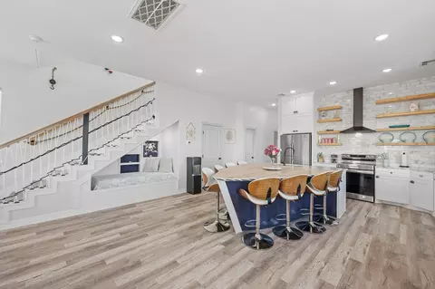 1003 Seashell Dr, Surfside Beach, TX 77541