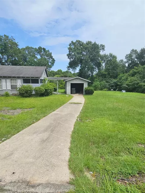 Exterior - 676 Burch St, Jasper, TX 75951 photo 7 of 8