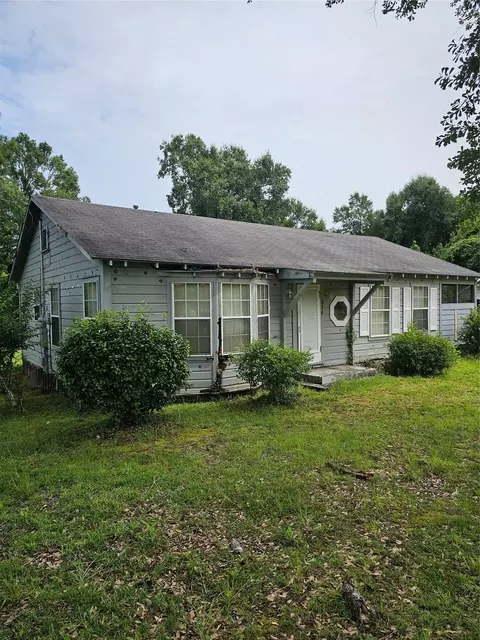 Exterior - 676 Burch St, Jasper, TX 75951 photo 1 of 8